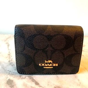 NEW Coach Mini Wallet on a Chain, Signature Canvas